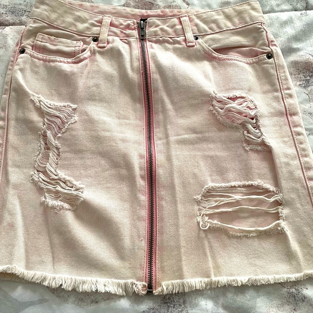 Forever 21 Y2K light pink jean distressed zipper up front skirt, size S biker